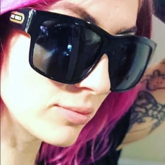 SUNGLASSES 🔥🔥🔥FREE FLYING FlyGirls Sunnies - Picture 13 of 17